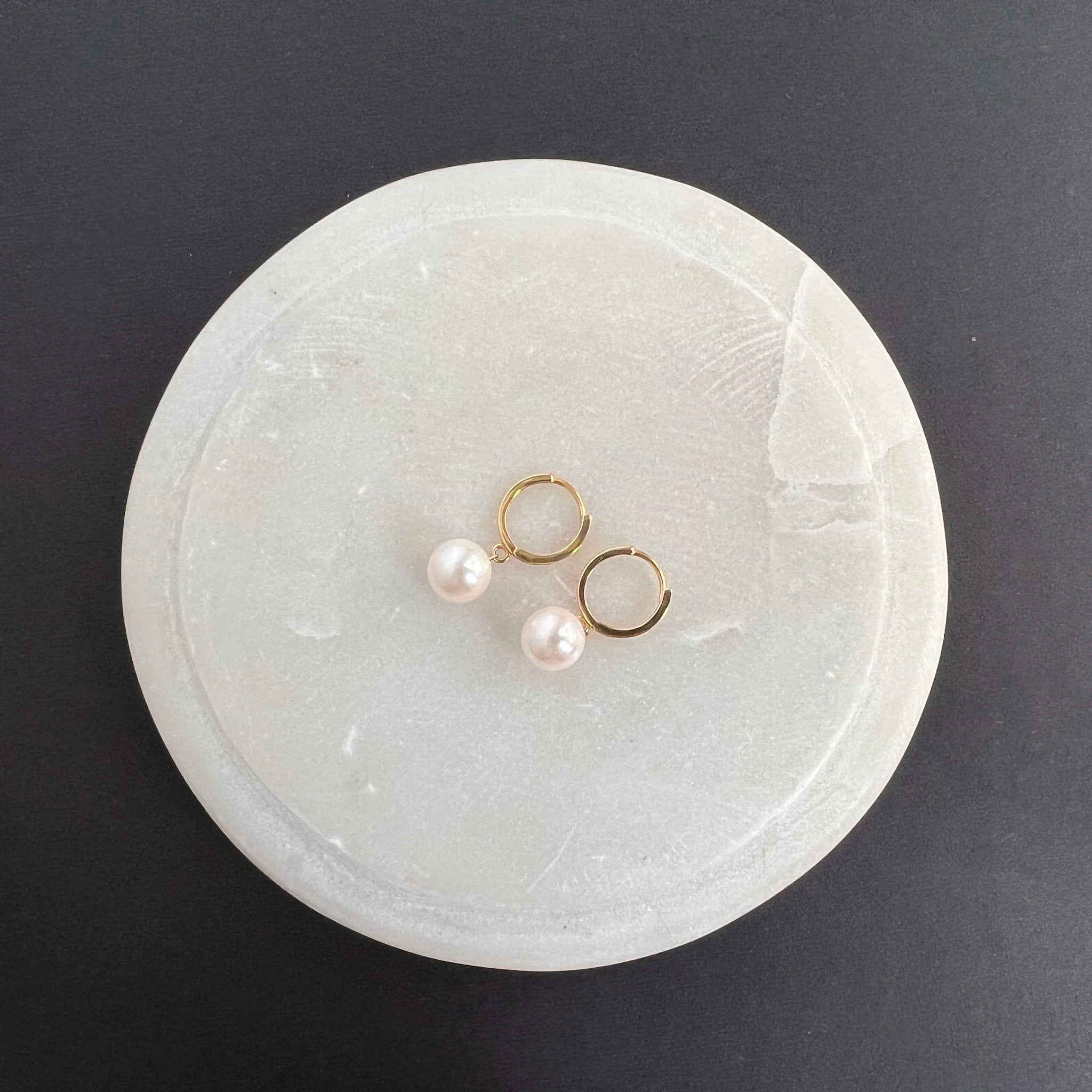 PEARL HUGGIE HOOP EARRINGS