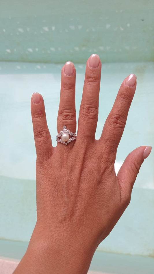 LV PEARL MAMA CUSTOM: Pearl Bridal Engagement Ring & Band